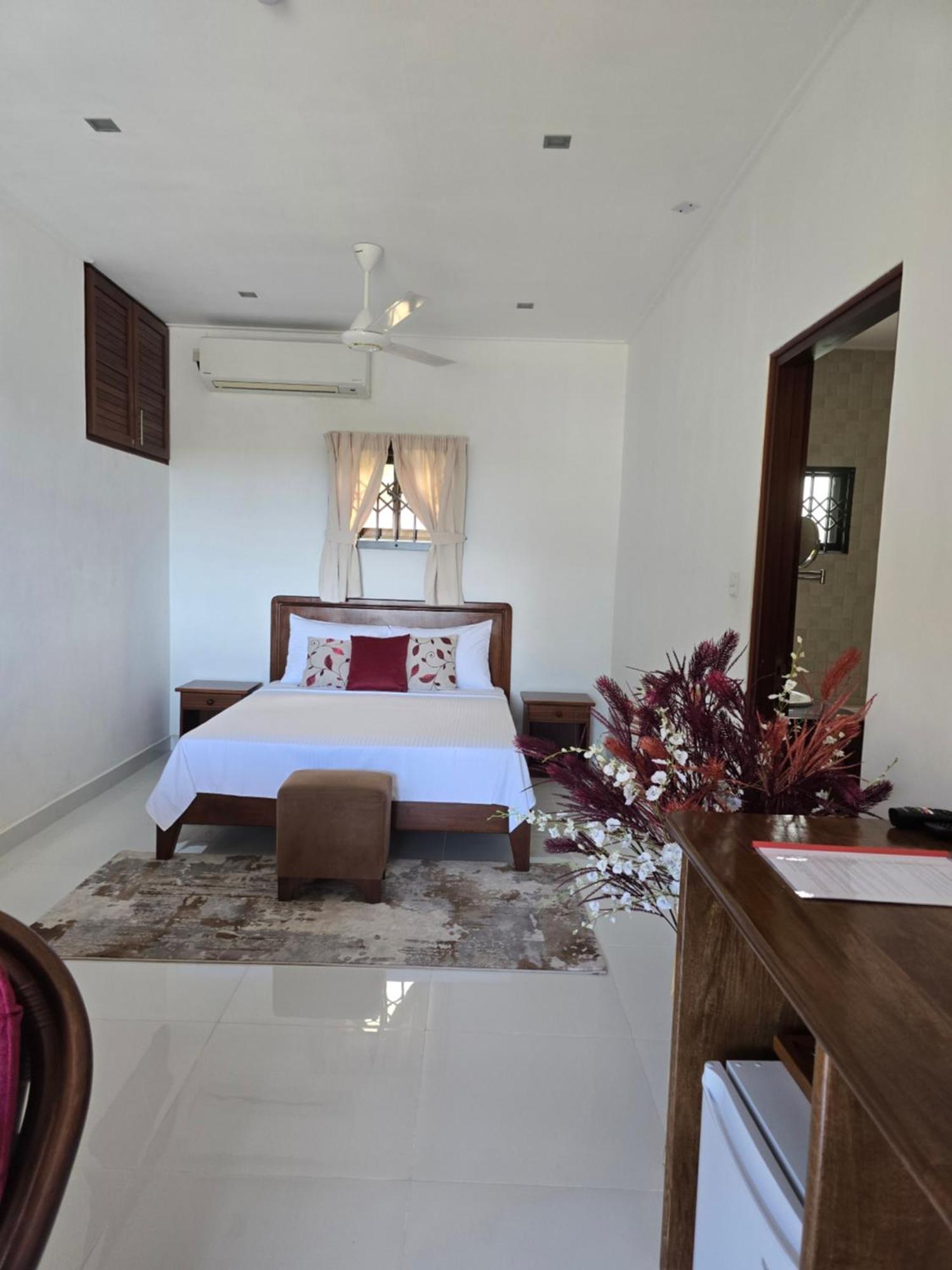 Emma'S Guest House And Self-Catering オー・カップ エクステリア 写真